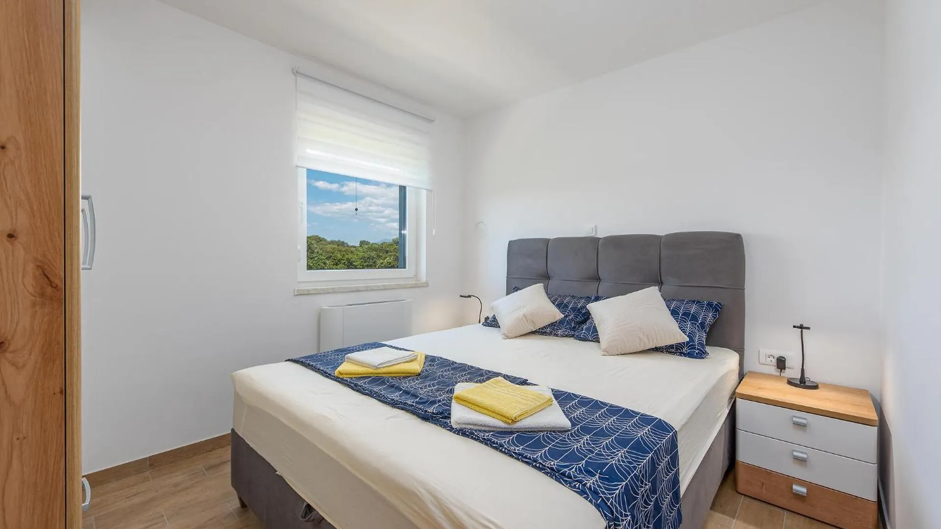Amazing Apartment In Mandre With Wi-Fi