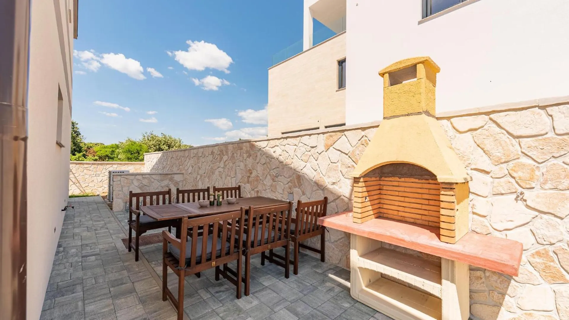 Amazing Apartment In Mandre With Wi-Fi 0*,
